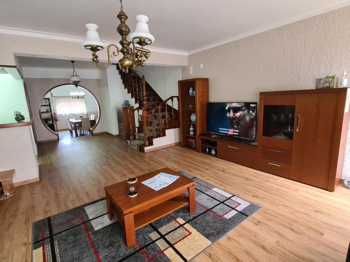 Gomes & Fortunato House Casais Brancos Экстерьер фото
