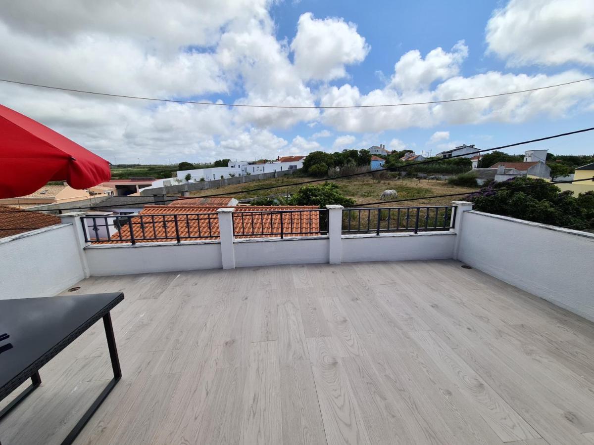 Gomes & Fortunato House Casais Brancos Экстерьер фото